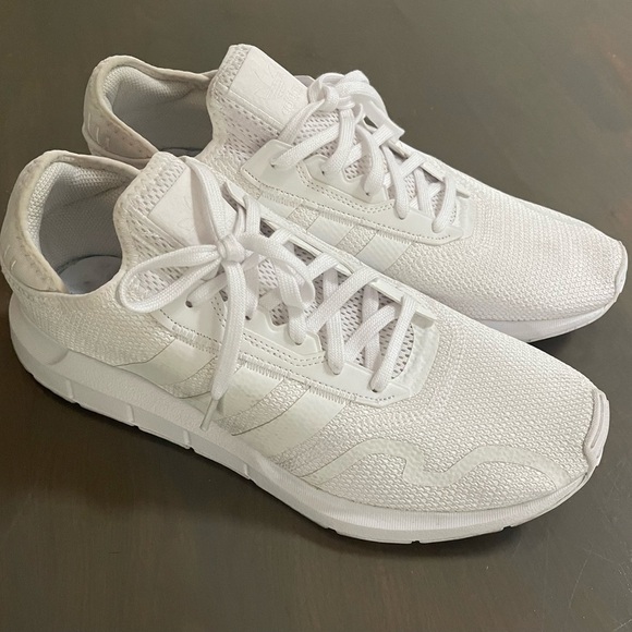 Adidas Swift Run FY2117 Men’s White Mesh Sneakers Sz 13